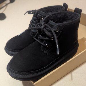 UGG Kid's Neumel Chukka Boots Child Size 3